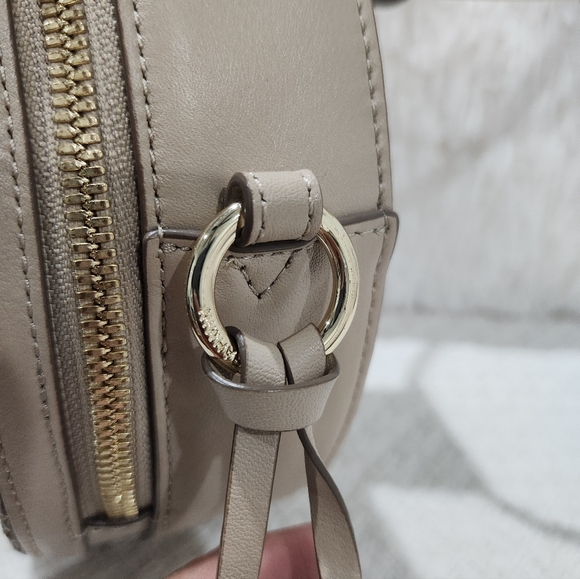 Brahmin Elegant Beige Handbag ** RARE** - Picture 4 of 15